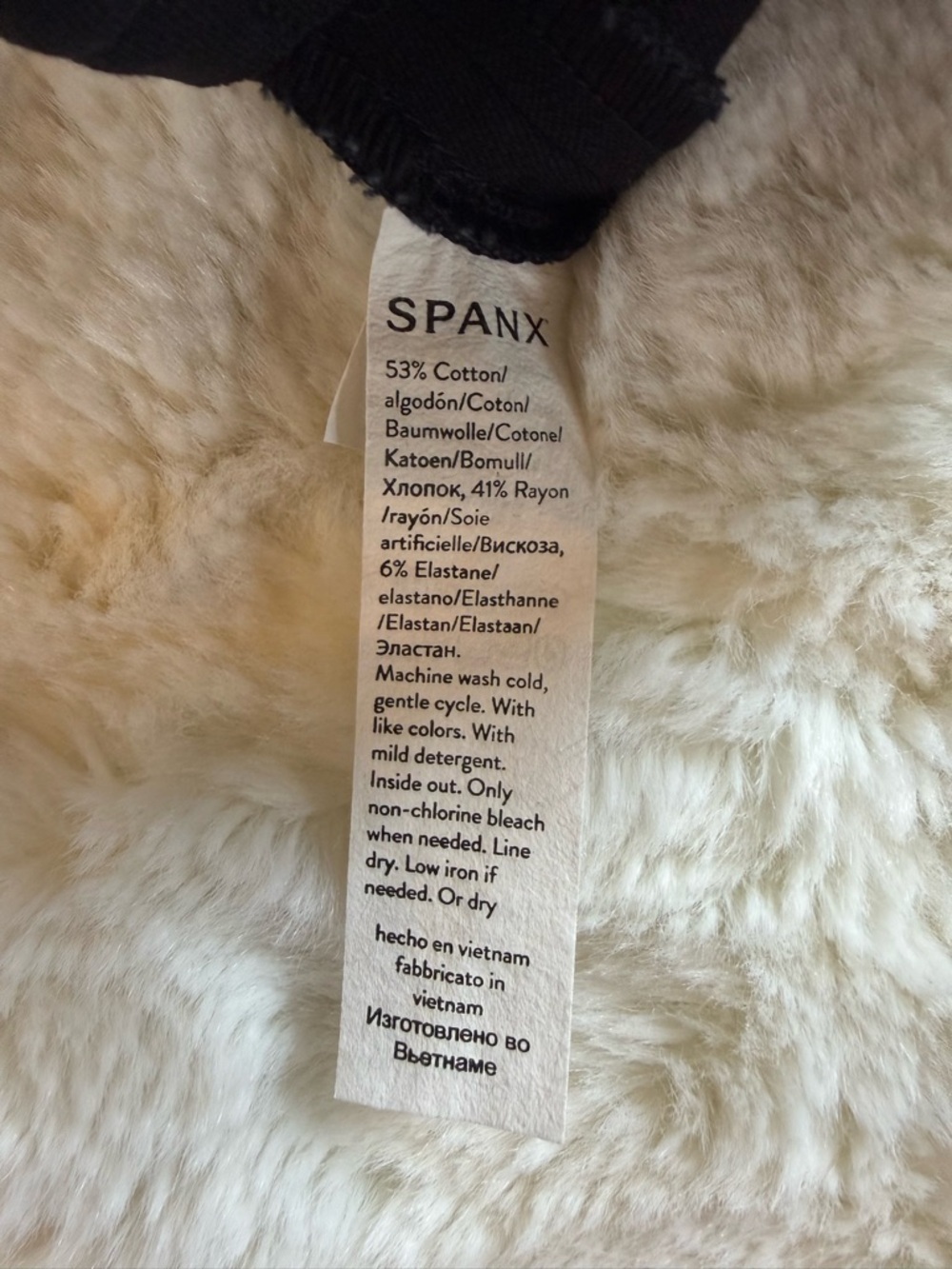 SPANX POLISHED SHORT CLASSIC BLACK STRETCH CHINO STYLE SIZE SMALL NWT - Picture 6 of 10